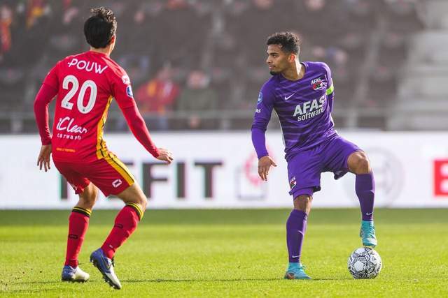 布克34分太阳力克爵士 康宁汉姆三双活塞擒龙