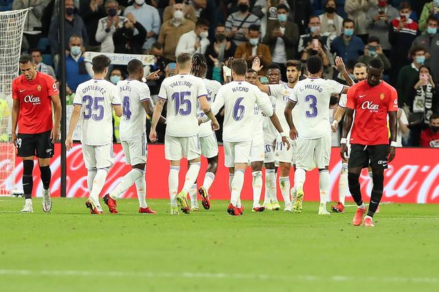 弗格35分辽宁胜广州 王哲林20分上海负天津