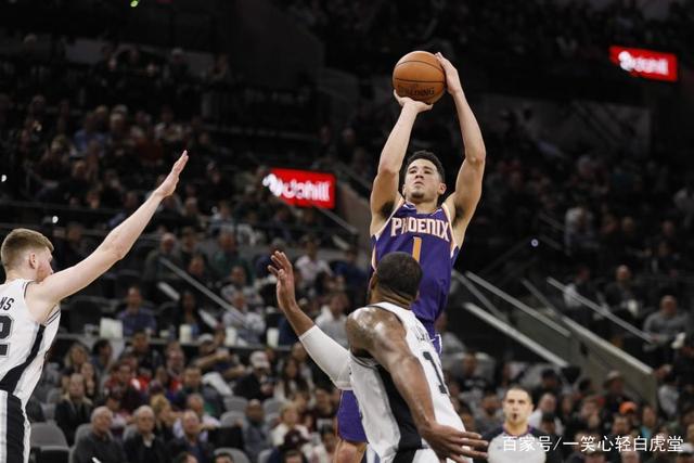 新赛季西甲前瞻：巴萨皇马争锋 中游球队混战