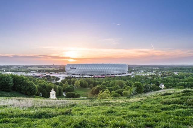 穆雷35分字母29+12 掘金送雄鹿新帅里弗斯首败